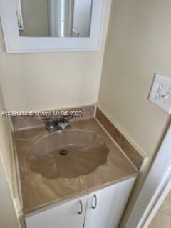 Foto del edificio - 8000 S Colony Cir