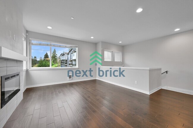 Foto del edificio - Spacious 3-Bed Townhouse Retreat in Bothell – 1928 Sq Ft of Comfortable Living!