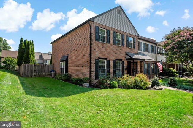 Building Photo - 172 Kenton Dr
