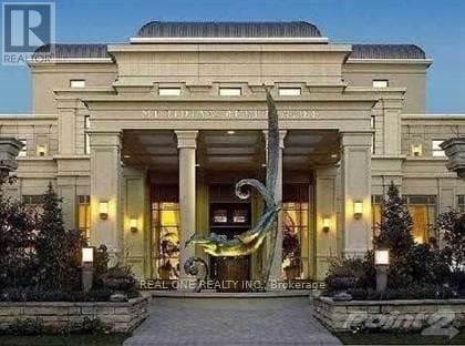 Building Photo - 15 Greenview Ave