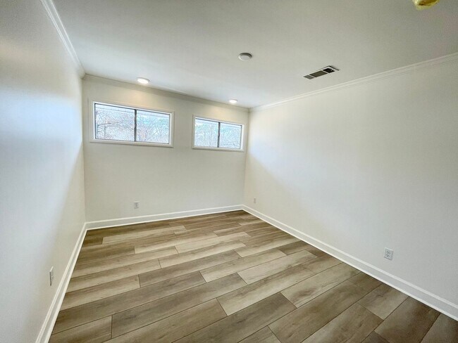 Foto del edificio - 1602 E 27th Ave