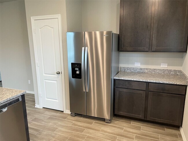 Foto del edificio - 822 Redinger Ridge Dr