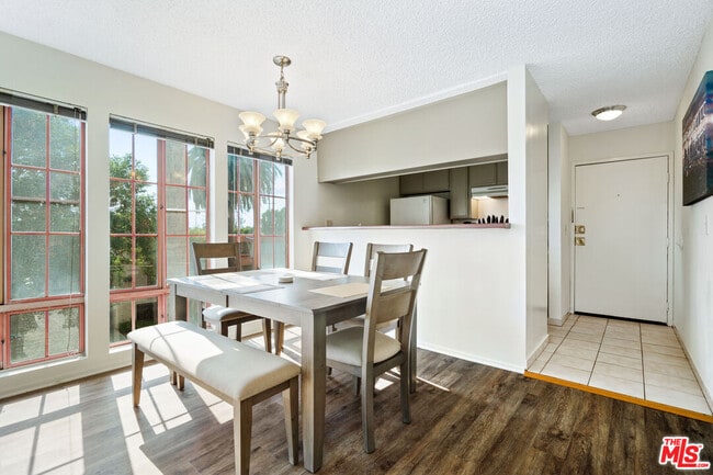 Building Photo - 3600 Bagley Ave