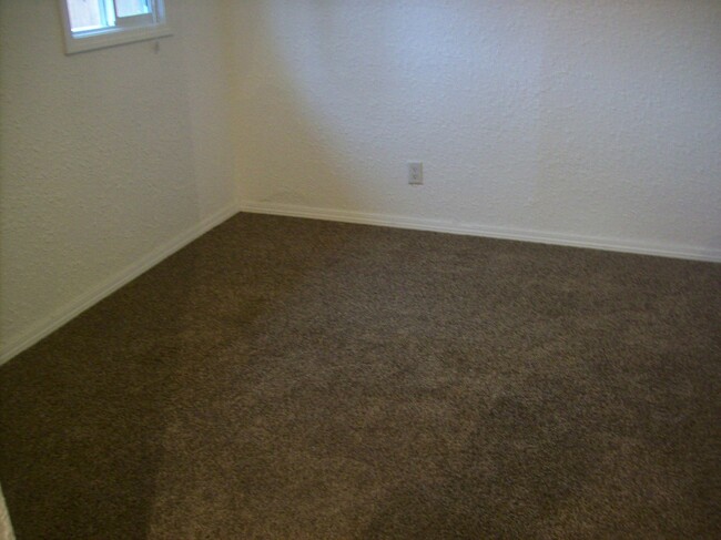 Building Photo - STATUS: PENDING APPLICATION-  | R220A | $1...