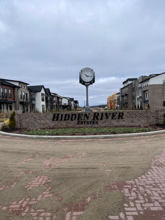 Building Photo - April move-in at  Hidden River Estates