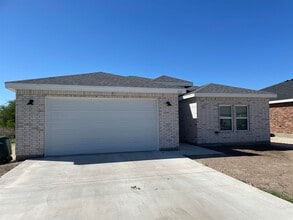 Building Photo - 312 Javier Dr Building Photo - 312 Javier Dr