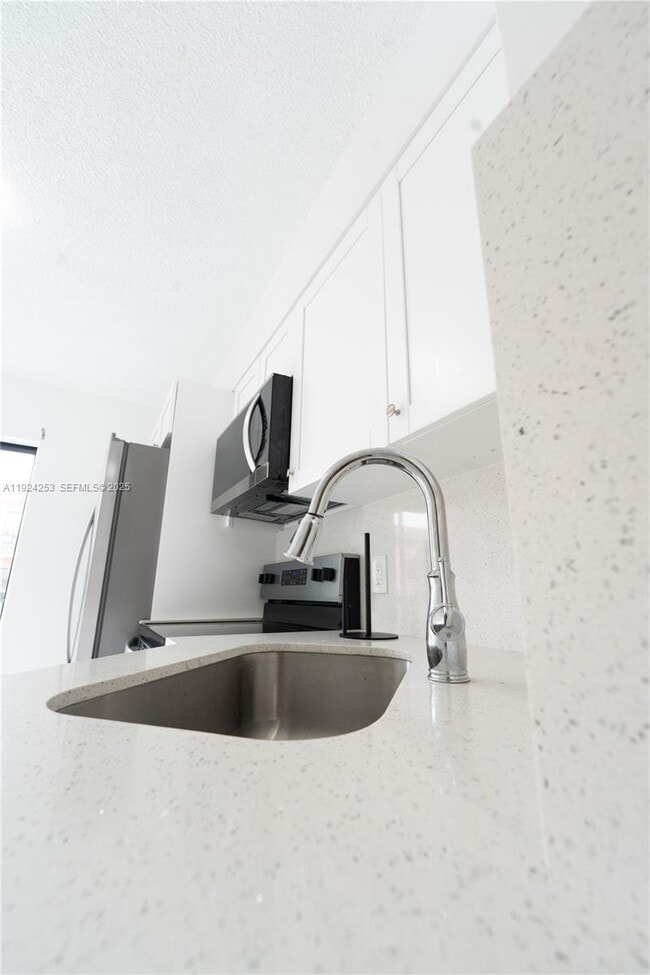 Foto del edificio - 5300 W 21st Ct