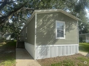 Building Photo - 9710 Polak Dr