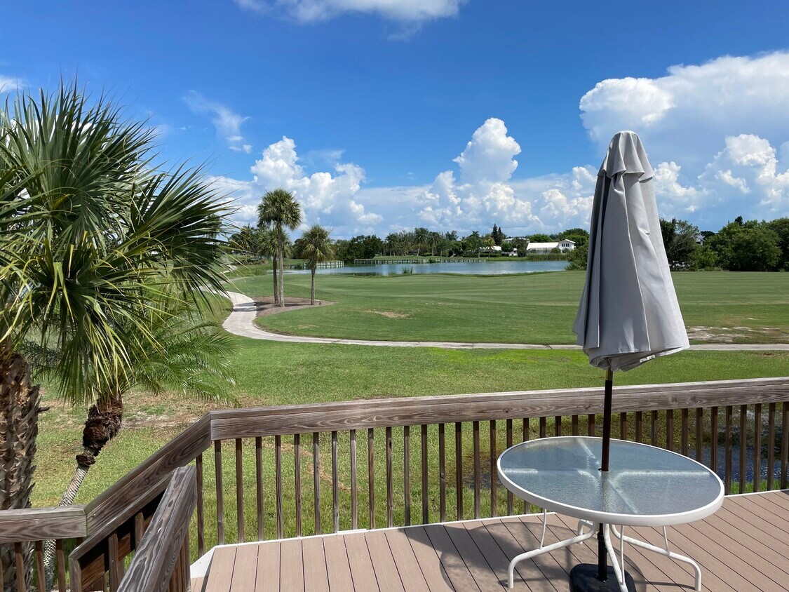 Foto principal - 9076 Mockingbird Dr