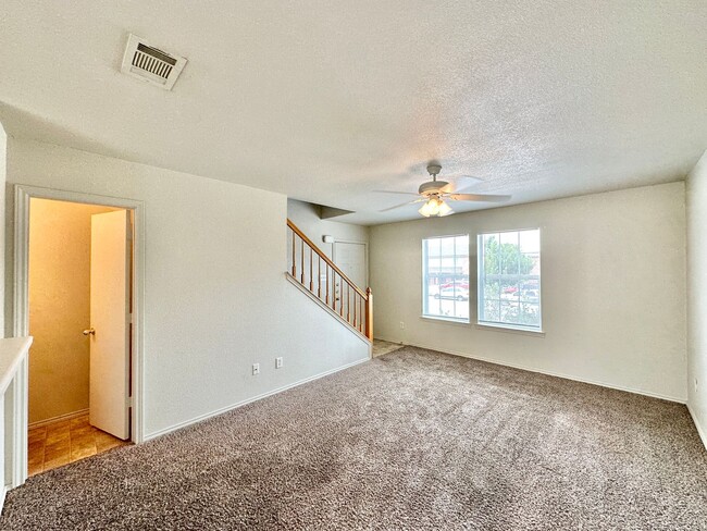 Building Photo - 3600 Malibu Ln