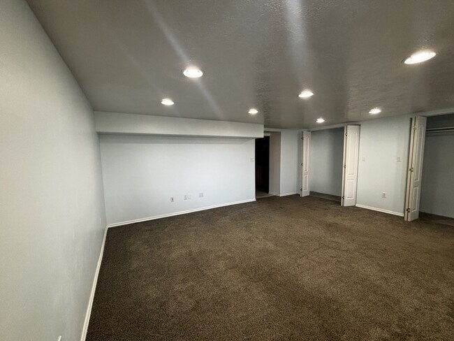 Foto del edificio - 157 N 400 W