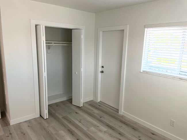 Foto del edificio - 4911 NE 19th Ave