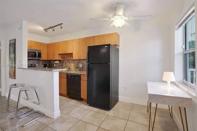 Foto del edificio - 1777 Venice Ln