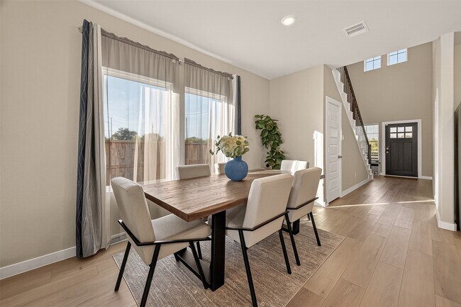 Foto del edificio - 5516 Madden Ln