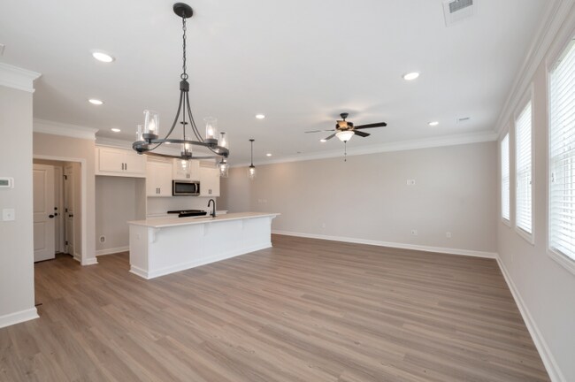 Building Photo - 3360 Verdi Ln