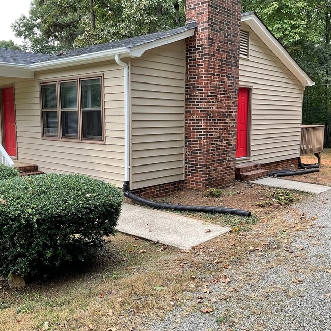 Building Photo - 3892 English Oak Dr