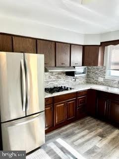 Foto del edificio - 8619 Lucerne Rd