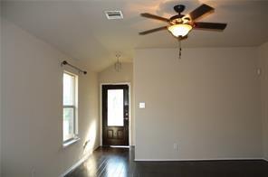 Foto del edificio - 1300 Alder Tree Ln