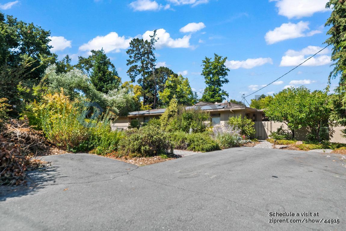 Foto principal - 1033 Upper Happy Valley Rd