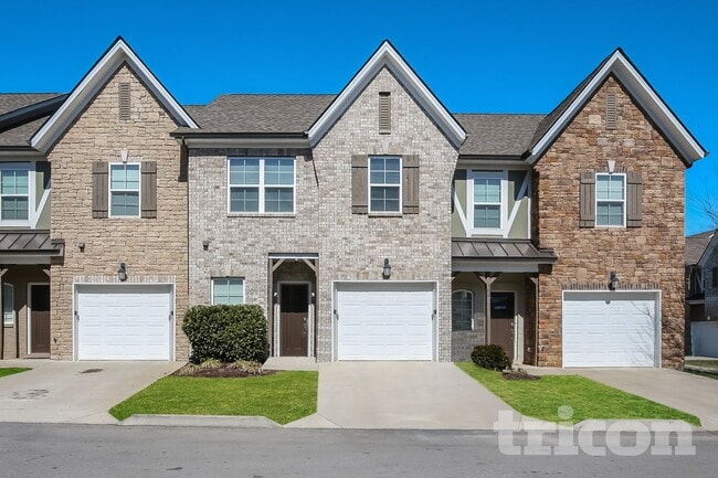 Building Photo - 302 Woodfern Ct