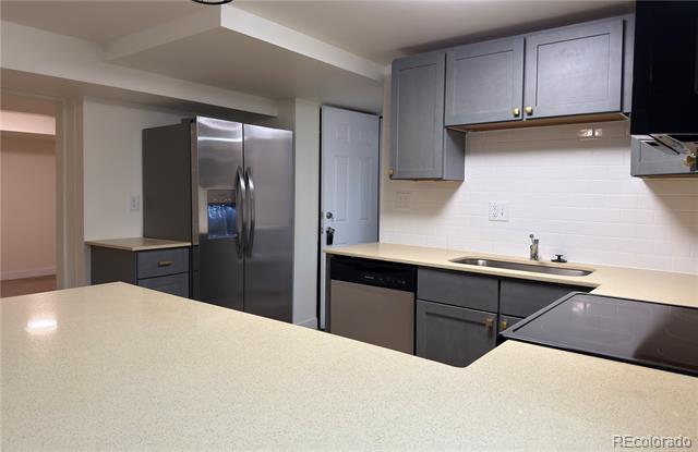 Building Photo - 2201 S High St