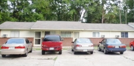 Primary Photo - 4656 Lamore St