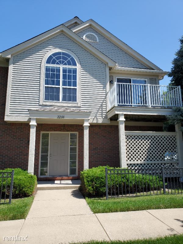 2200 Saratoga Blvd, Walled lake, MI 48390 Townhome Rentals in Walled