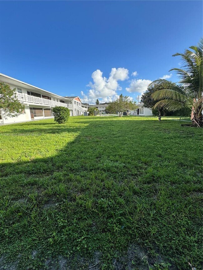 Foto del edificio - 1701 NW 46th Ave
