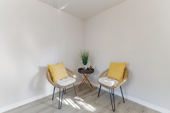 Foto del edificio - 121 Danube Ave