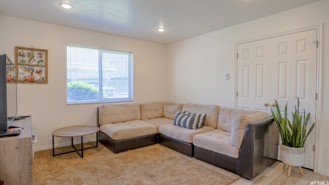 Foto del edificio - 1025 N 1025 W