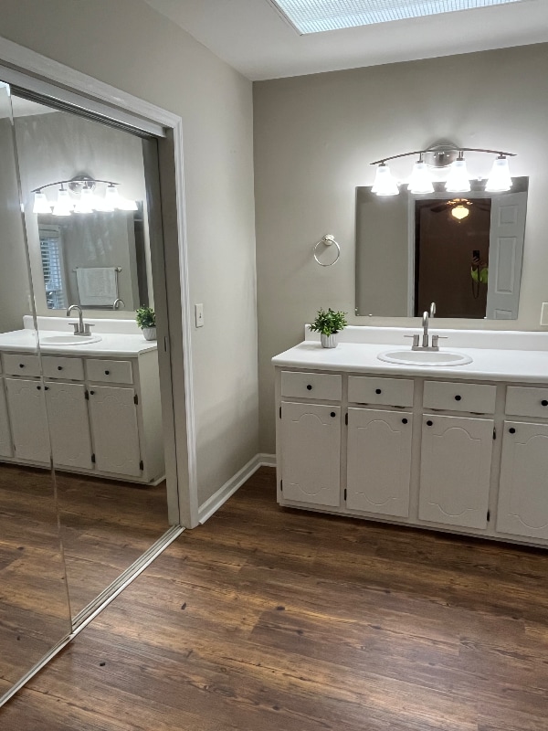 Building Photo - 8509 Edwards Rd