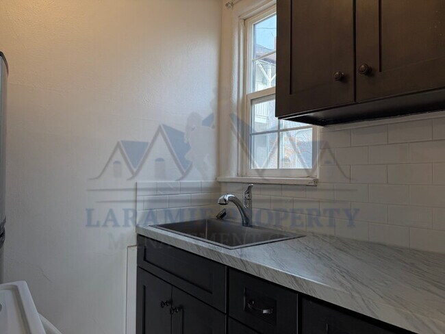 Foto del edificio - 407 S 5th St