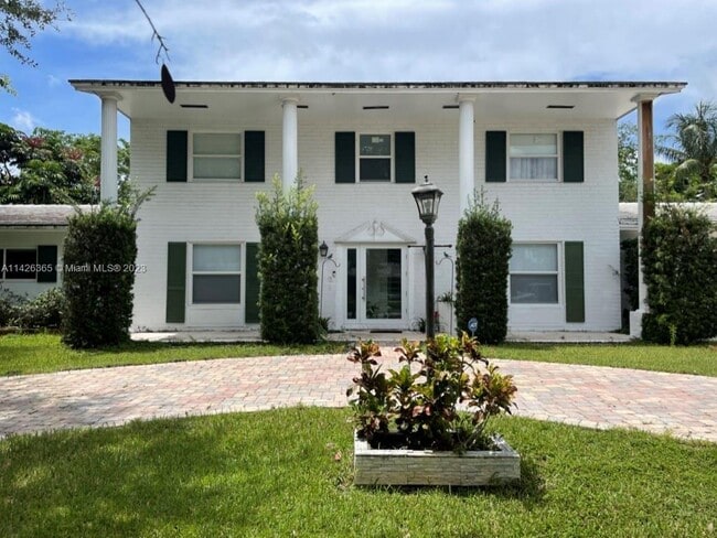 Building Photo - 7360 SW 123rd Terrace