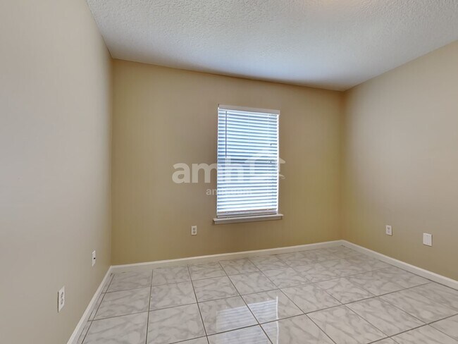 Foto del edificio - 9422 Daniels Mill Dr