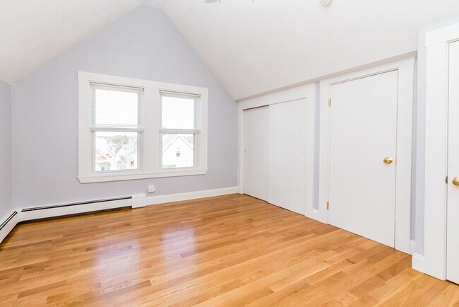 Building Photo - 58 Albion St