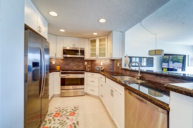 Building Photo - 2500 E Las Olas Blvd
