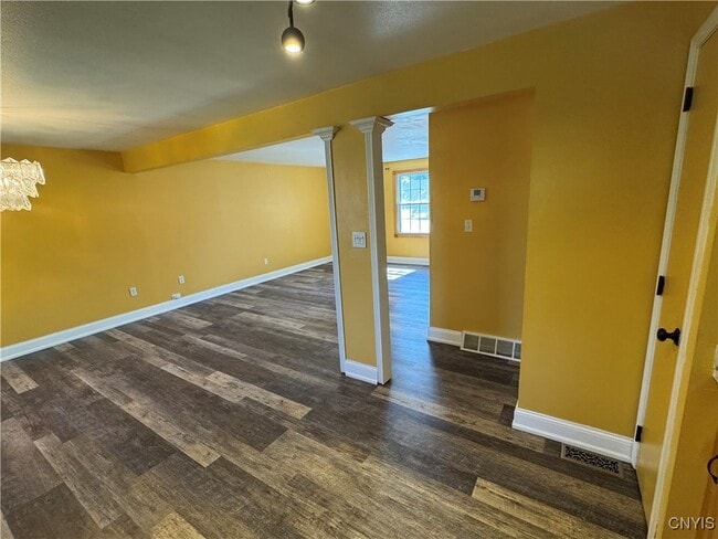 Building Photo - 3059 Hayfield Ln