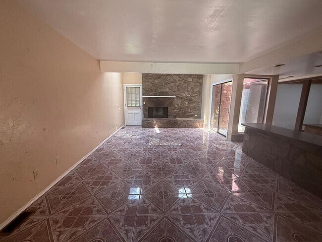 Foto del edificio - 7407 Kings Manor Ct