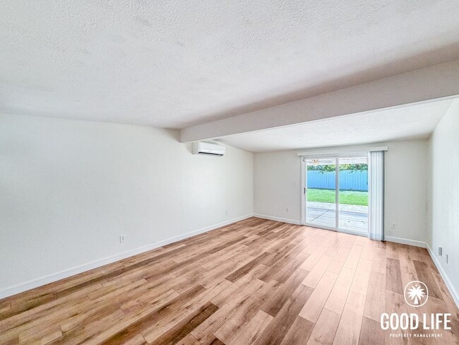 Building Photo - SD: Spacious 4BD/2BA Home in Clairemont with Large Turf Yard, Garage & In-Unit Laundry