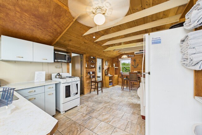 Foto del edificio - 271 Great Island Rd