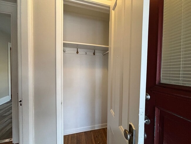 Building Photo - 189 Meigs St