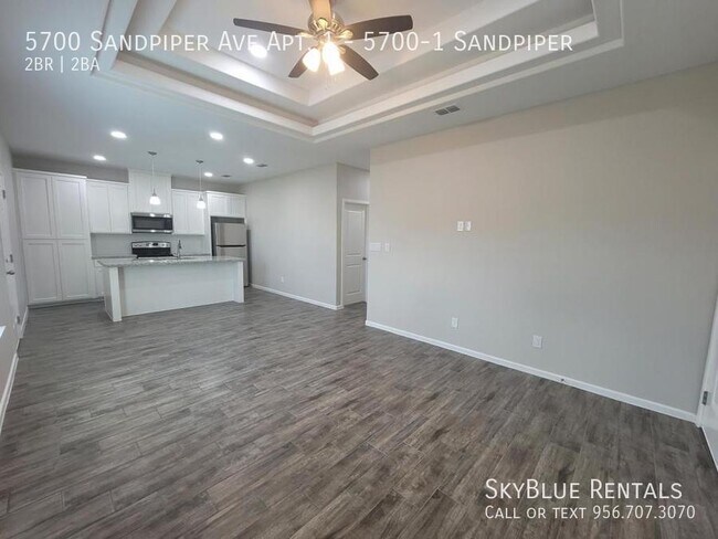 Foto del edificio - 5700 Sandpiper Ave