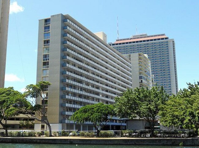 Foto del edificio - 419A Atkinson Drive