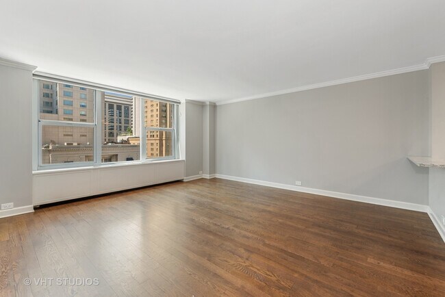 Foto del edificio - 777 N Michigan Ave