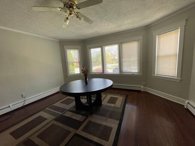 Foto del edificio - 7659 W Sunset Dr