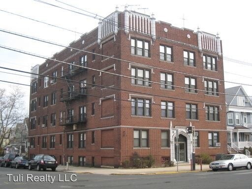 Building Photo - 930 Avenue C