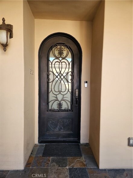 Foto del edificio - 1835 S Barrington Ave