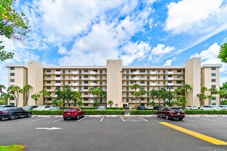 Building Photo - 2400 Deer Creek Country Club Blvd