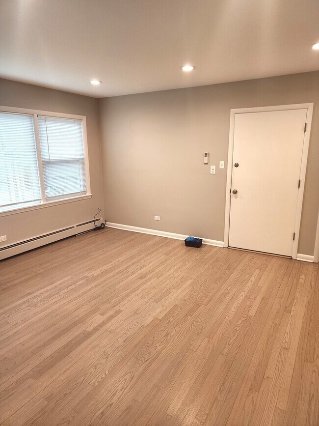 Foto del edificio - 5910 W Gunnison St