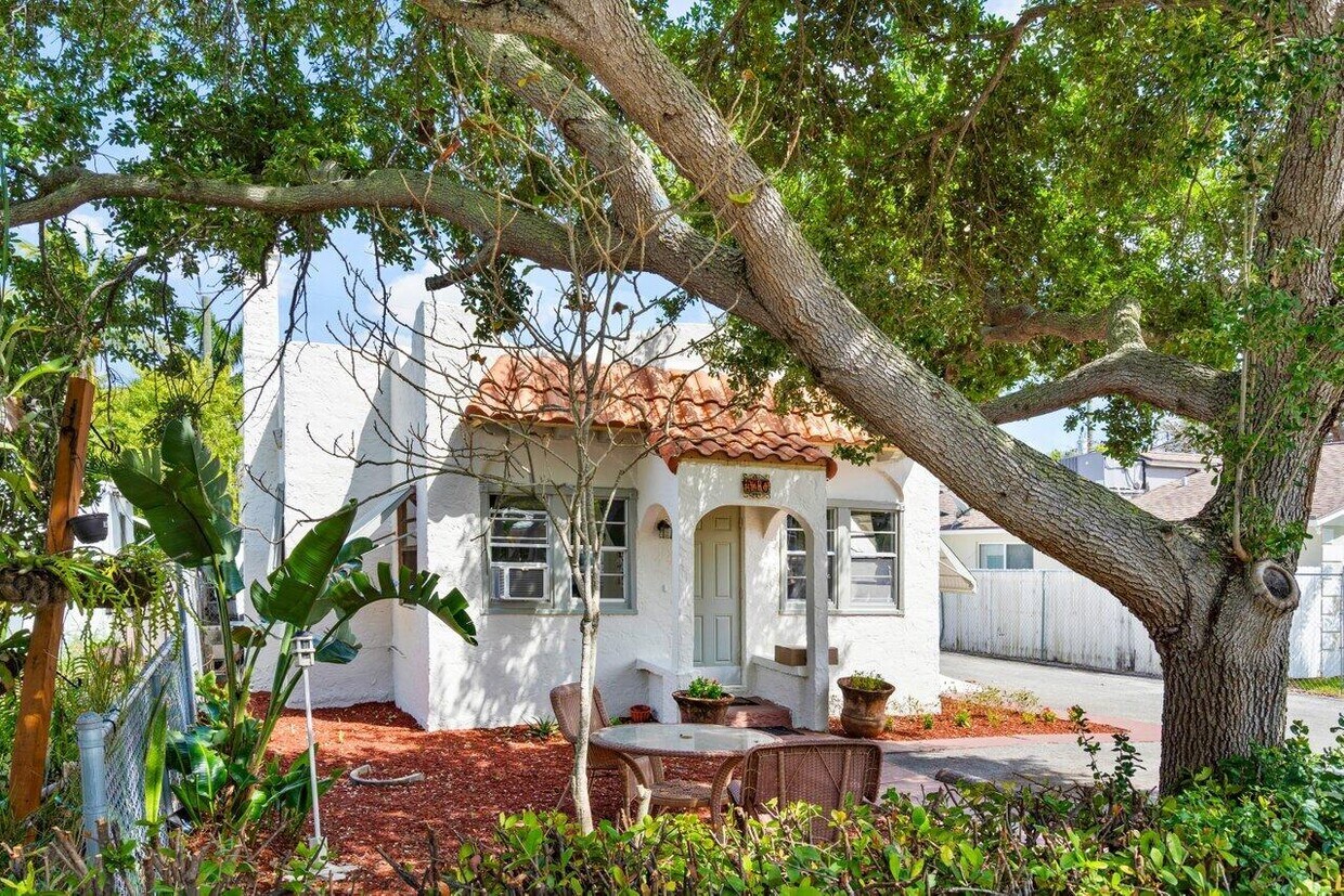 Primary Photo - 410 Ocean Breeze